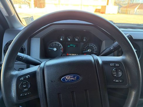 Used 2015 Ford F250 XL w/ Power Equipment Group AWD/4WD image 16