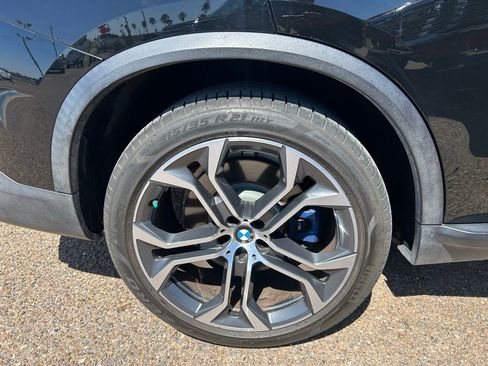 Used 2020 BMW X5 xDrive50i w/ Executive Package image 8