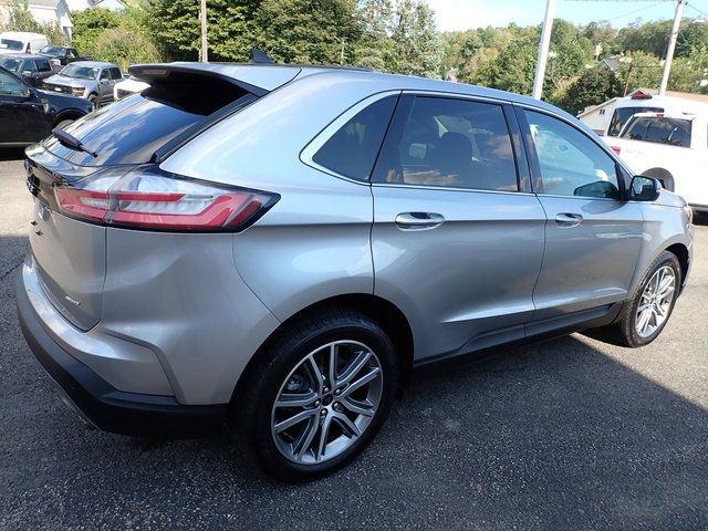Used 2024 Ford Edge Titanium AWD/4WD image 7
