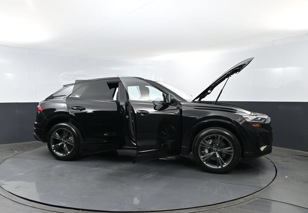 New 2026 Audi Q8 Premium AWD/4WD image 29