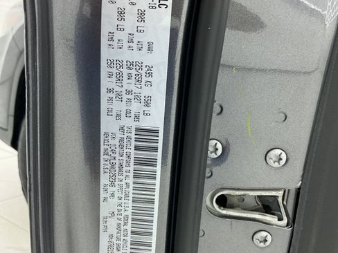 Used 2019 Jeep Cherokee Limited AWD/4WD image 50