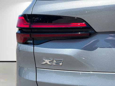 New 2026 BMW X5 sDrive40i RWD image 10