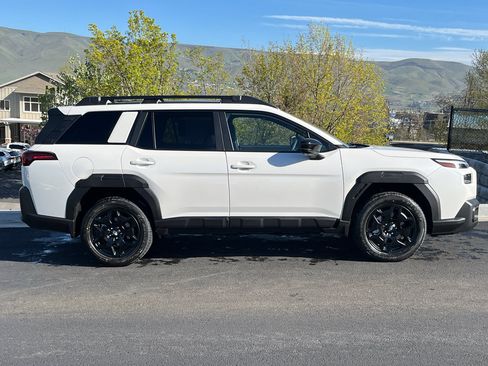 New 2026 Subaru Outback Limited image 2