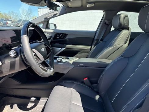 Certified 2025 Cadillac Optiq Sport 2 w/ LPO, Floor Liner Package image 12