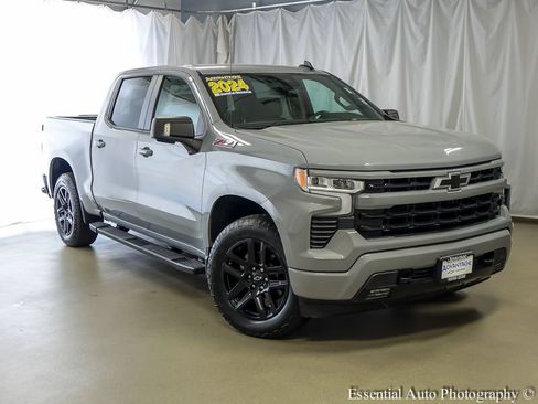 Used 2024 Chevrolet Silverado 1500 RST w/ Z71 Off-Road Package AWD/4WD image 2