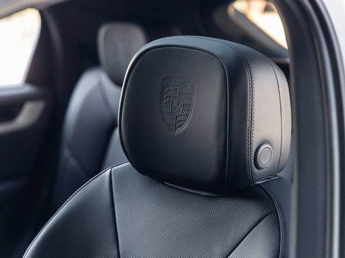 Certified 2026 Porsche Cayenne S AWD/4WD image 28