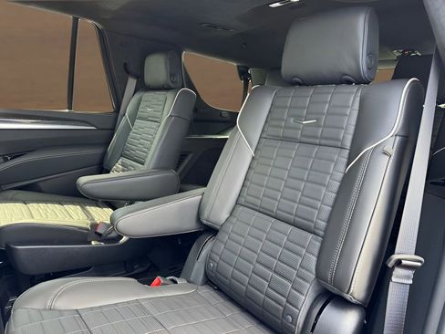 New 2026 Cadillac Escalade V w/ LPO, Floor Liner Package AWD/4WD image 18