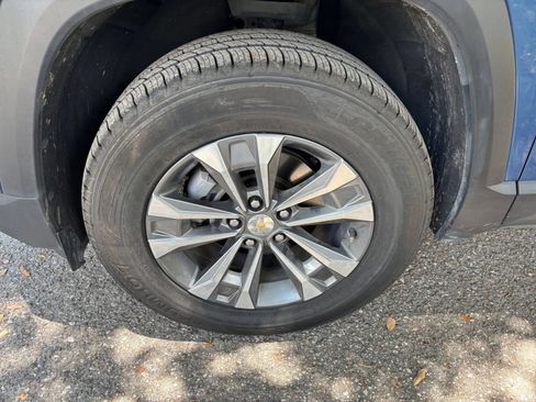 Used 2025 Chevrolet Equinox LT AWD/4WD image 25