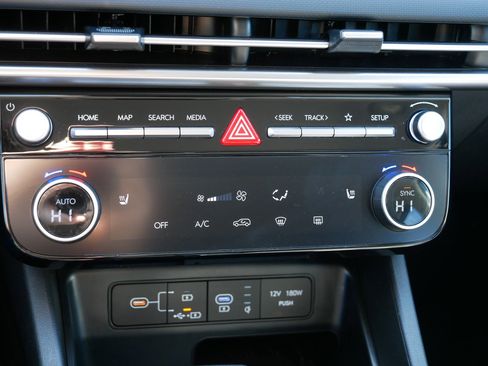 Used 2025 Hyundai Tucson SEL AWD/4WD image 23