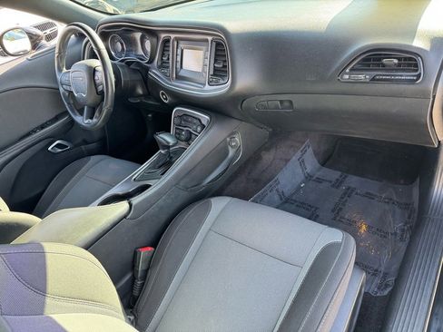 Used 2016 Dodge Challenger SXT w/ Driver Convenience Group image 23