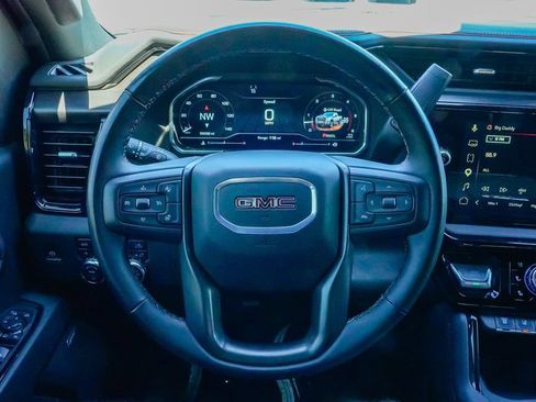 Used 2025 GMC Sierra 2500 AT4 w/ AT4 Premium Plus Package AWD/4WD image 26