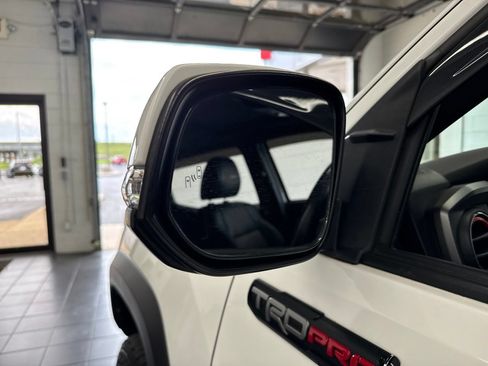 Used 2019 Toyota Tacoma TRD Pro AWD/4WD image 13