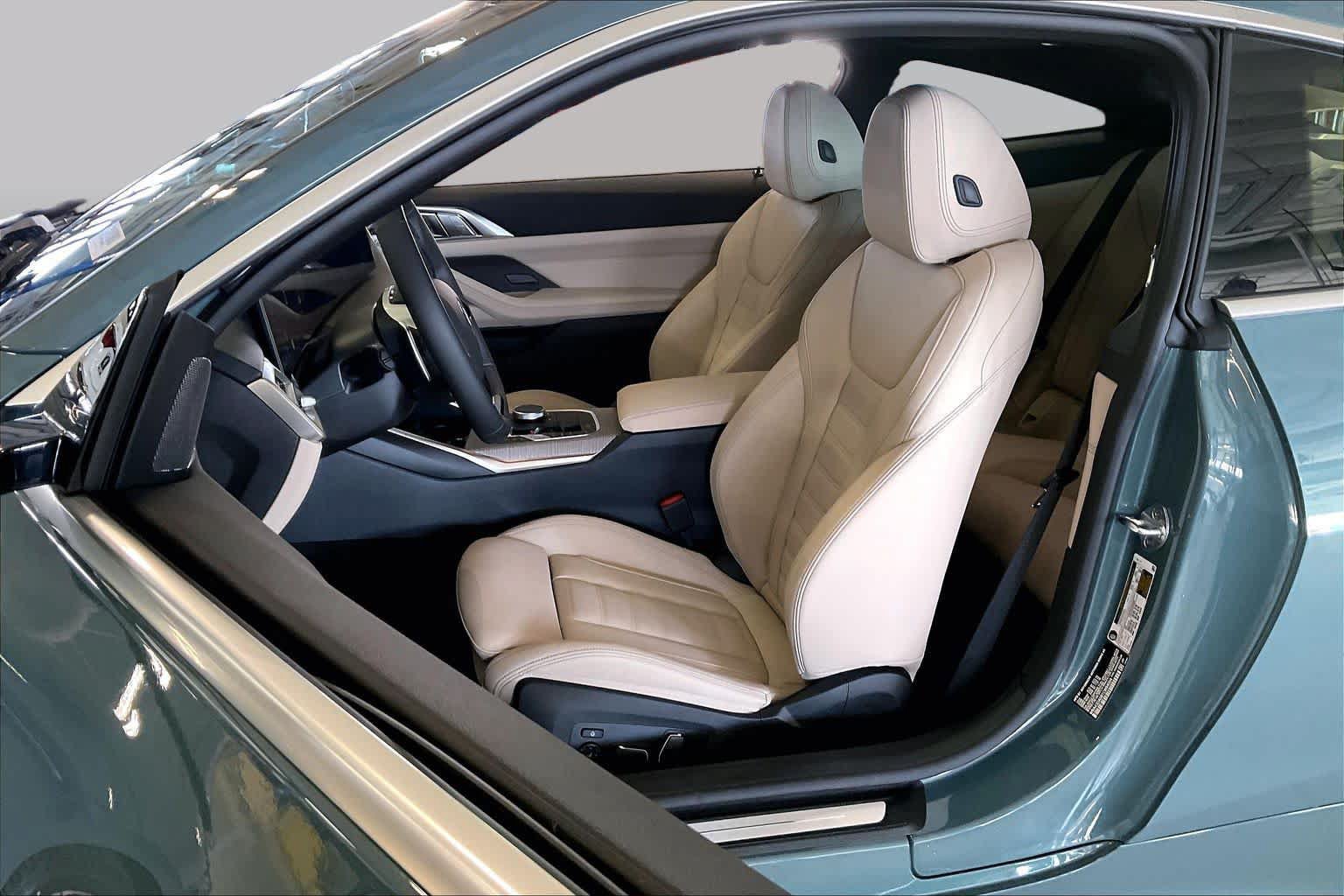 Used 2026 BMW 430i Coupe w/ Premium Package RWD image 6