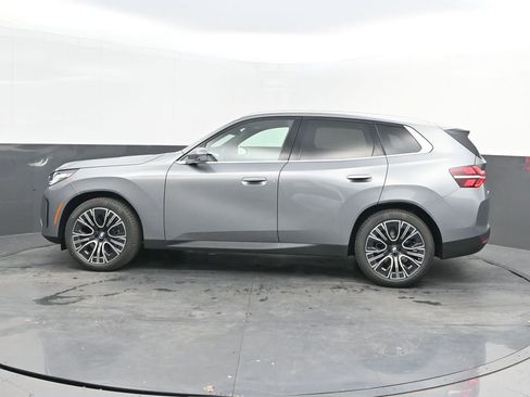 Used 2025 BMW X3 xDrive30i w/ Premium Package image 2