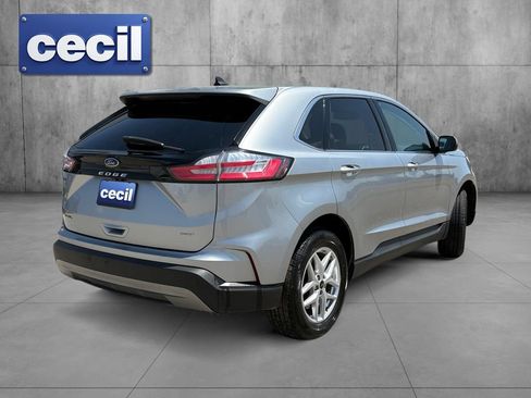 Certified 2023 Ford Edge SEL AWD/4WD image 5