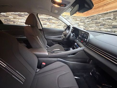 Certified 2023 Hyundai Elantra SEL w/ Cargo Package image 13