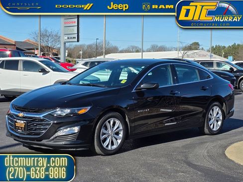 Used 2025 Chevrolet Malibu LT image 2