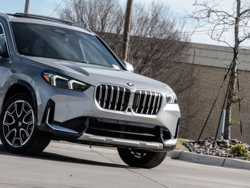 Certified 2025 BMW X1 xDrive28i image 5