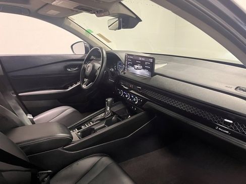 Used 2024 Honda Accord Touring image 11