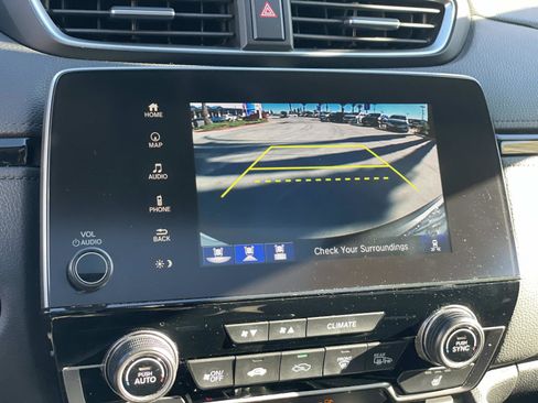 Used 2019 Honda CR-V Touring image 9