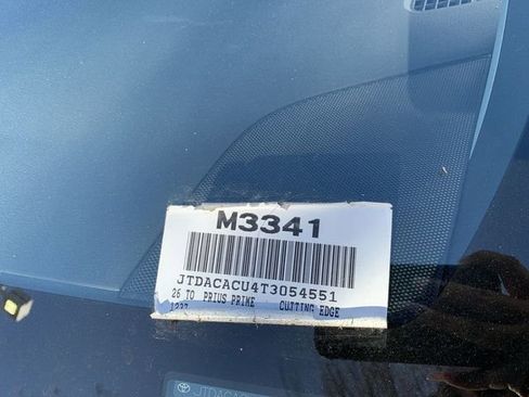 New 2026 Toyota Prius Plug-In Hybrid FWD image 39