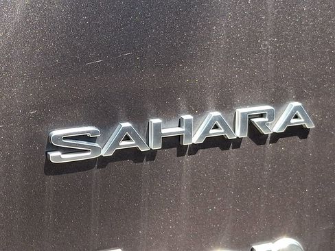 Used 2021 Jeep Wrangler Unlimited Sahara w/ Cold Weather Group AWD/4WD image 13