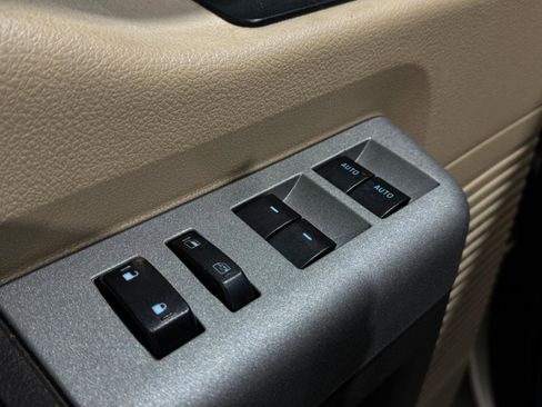 Used 2014 Ford F250 Lariat w/ Lariat Ultimate Package image 14