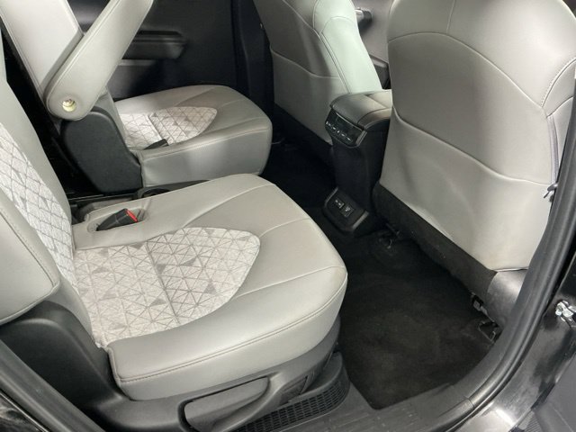 Used 2023 Toyota Highlander Bronze Edition AWD/4WD image 12