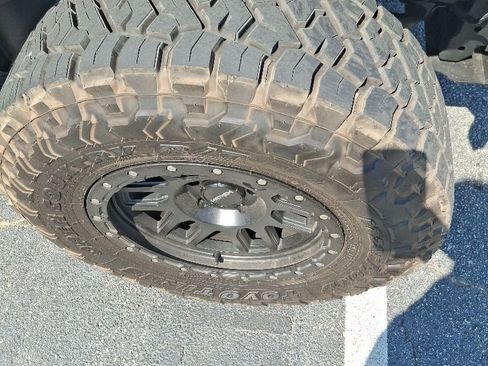 Used 2015 Jeep Wrangler Unlimited Sport w/ Quick Order Package 24S AWD/4WD image 6