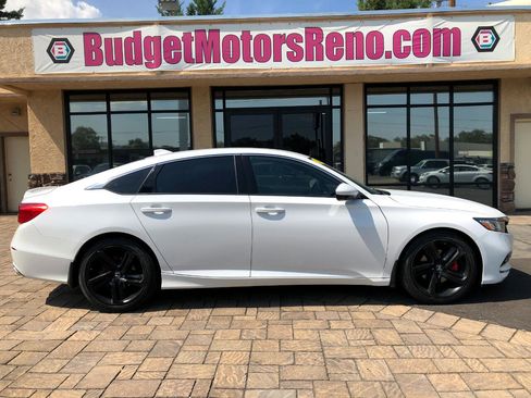 Used 2018 Honda Accord Sport image 1