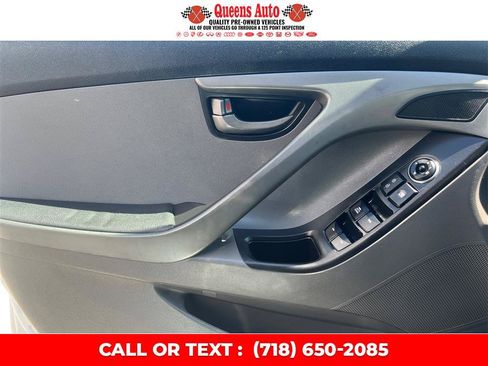 Used 2014 Hyundai Elantra SE FWD image 21