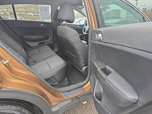 Used 2017 Kia Sportage LX image 8