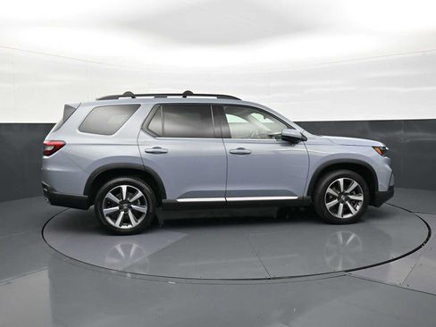 Used 2024 Honda Pilot Elite image 4