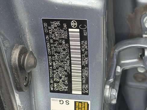 Used 2021 Toyota Corolla LE w/ Carpet Mat Package (TMS) FWD image 17