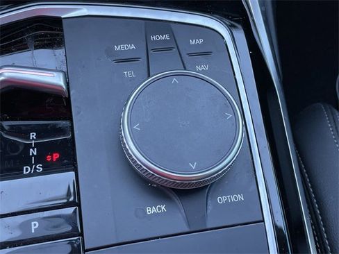 Used 2023 BMW 330i Sedan w/ Premium Package image 20