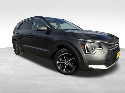 New 2025 Kia Niro EX