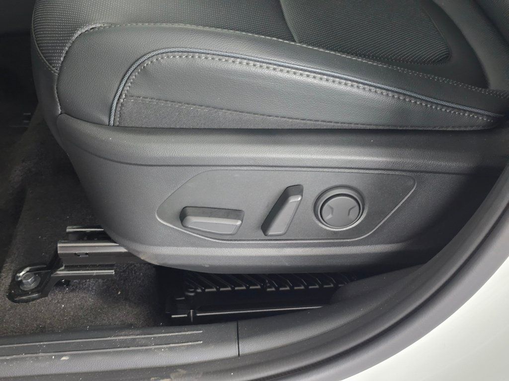 New 2026 Hyundai Tucson Limited AWD/4WD image 21