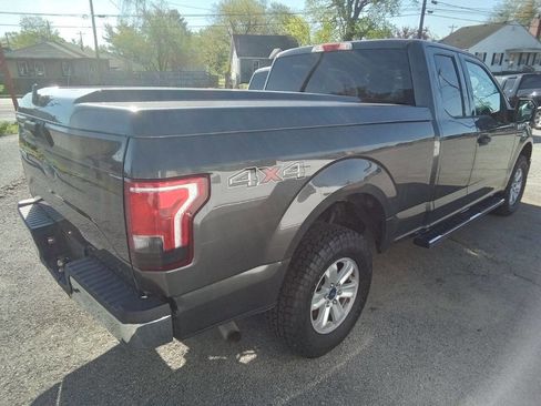 Used 2017 Ford F150 XLT image 8