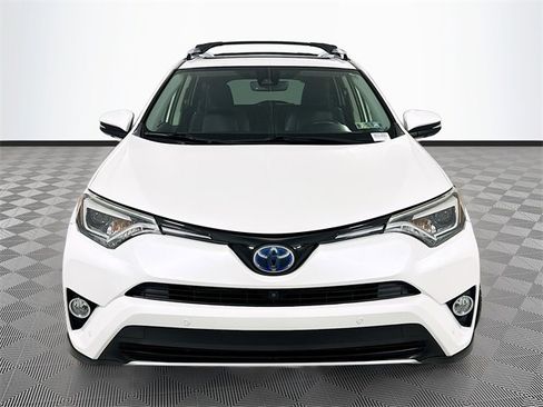 Used 2016 Toyota RAV4 Limited image 2