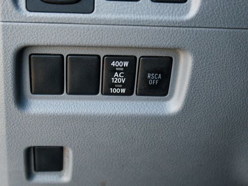 Used 2011 Toyota 4Runner SR5 w/ Premium Pkg w/Leather AWD/4WD image 13