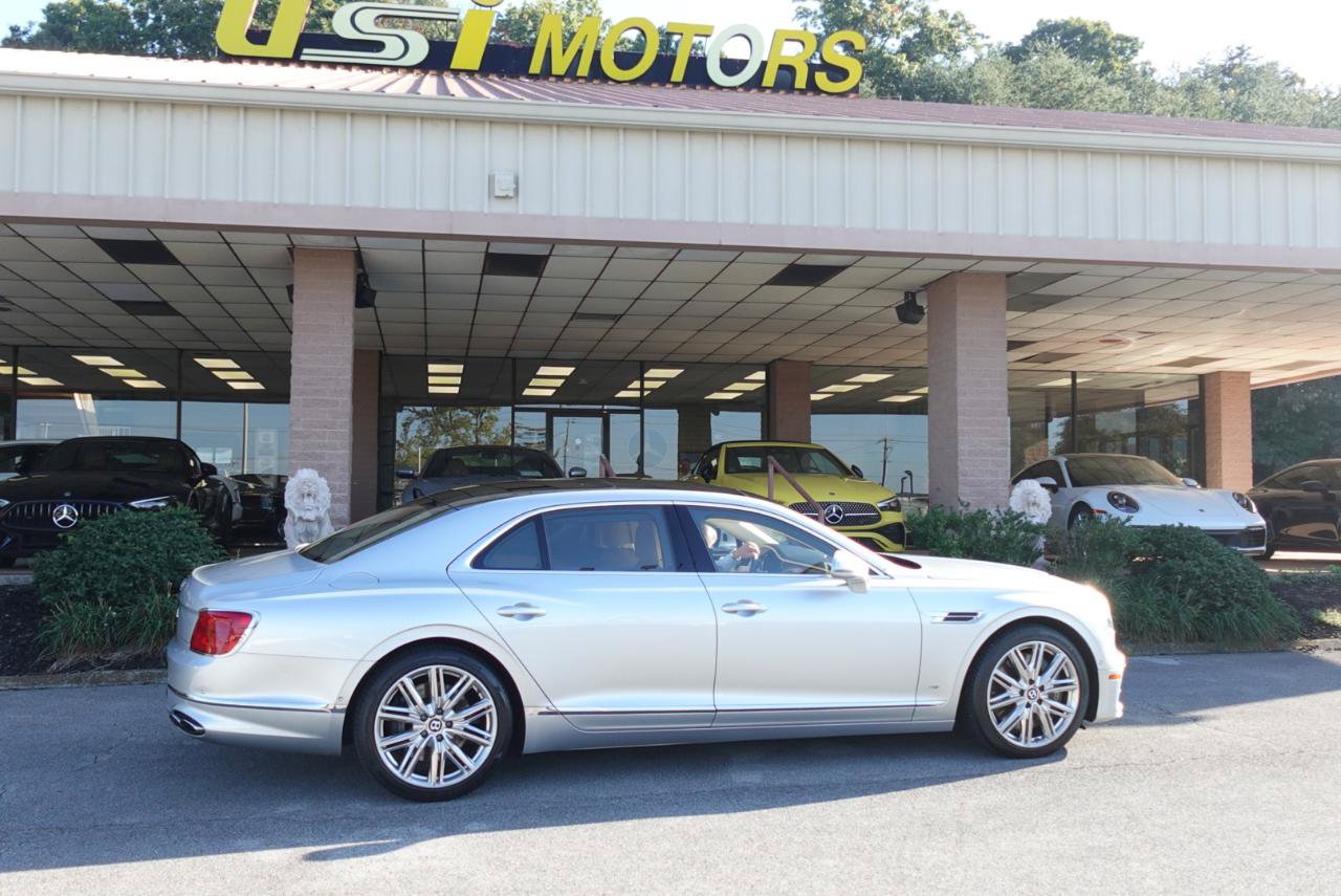 Used 2022 Bentley Flying Spur V8 AWD/4WD image 2