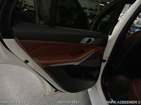 Used 2019 BMW X5 xDrive40i w/ M Sport Package AWD/4WD image 44