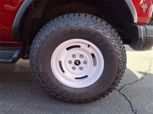 New 2025 Ford Bronco Heritage Edition image 5