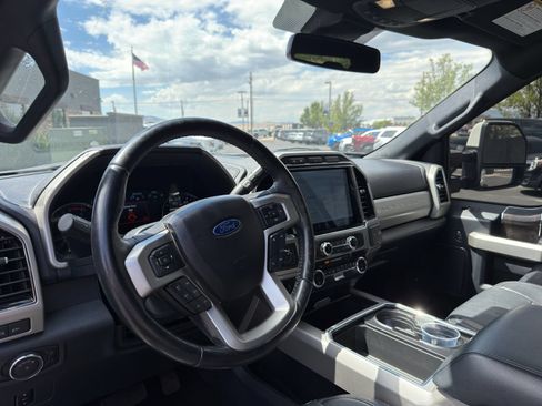 Used 2022 Ford F250 Lariat AWD/4WD image 8