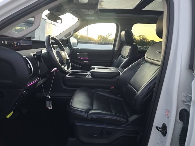 Used 2025 Ford Expedition Max Platinum AWD/4WD image 9