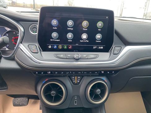 Used 2023 Chevrolet Blazer Premier w/ Driver Confidence II Package image 17