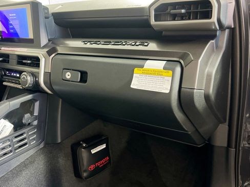 New 2025 Toyota Tacoma SR5 image 34