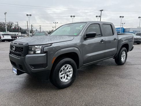 Used 2025 Nissan Frontier S w/ S Utility Package image 8