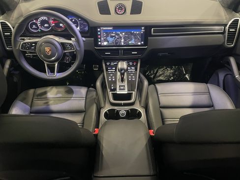Used 2023 Porsche Cayenne GTS image 16