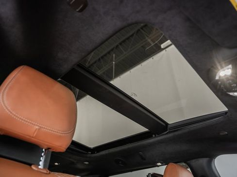 New 2026 Chrysler Pacifica Pinnacle image 34